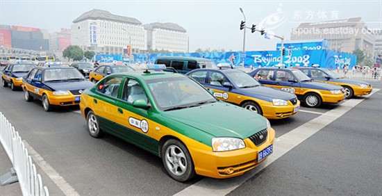 行業(yè)風波背后現(xiàn)壟斷弊病 出租車改革如何“邁開腿”？