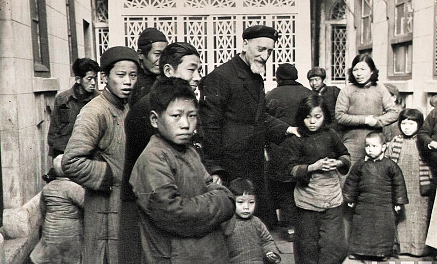 上?！澳鲜须y民區(qū)”：中外協(xié)作保護(hù)戰(zhàn)時(shí)平民創(chuàng)舉