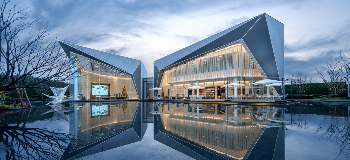 2019年是中國奧園發(fā)展史上一個重要里程碑，奮進(jìn)新時(shí)代，筑夢新奧園。積極履行企業(yè)應(yīng)承擔(dān)的社會責(zé)任，為客戶乃至社會“構(gòu)筑健康生活”。