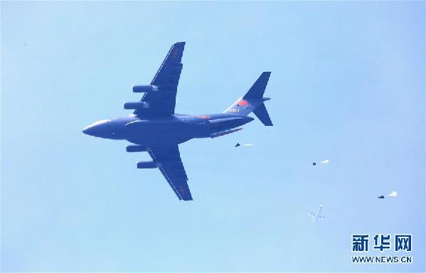 (圖文互動)(1)空軍用“生命線”引領(lǐng)新時代練兵備戰(zhàn)新航跡