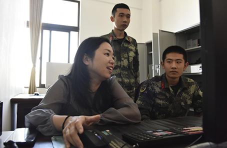 軍嫂鄭如:雖苦不怕，是我對愛的承諾