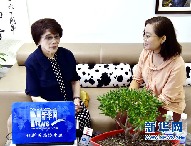 電波永不消逝，隨著時(shí)代發(fā)展傳播可能會(huì)有多種形式，年輕播音員要不忘初心，在如今優(yōu)越條件下更應(yīng)砥礪自己。