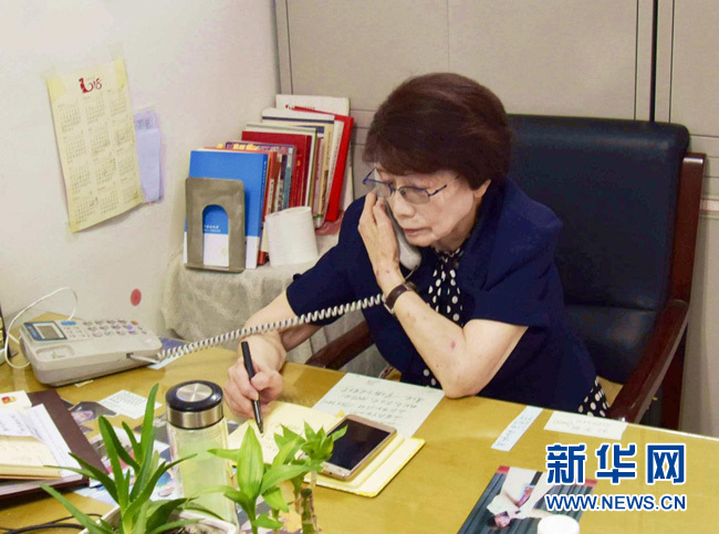 老年生活精力都放在教育上，健康秘訣是保持學(xué)習(xí)，簡單生活。
