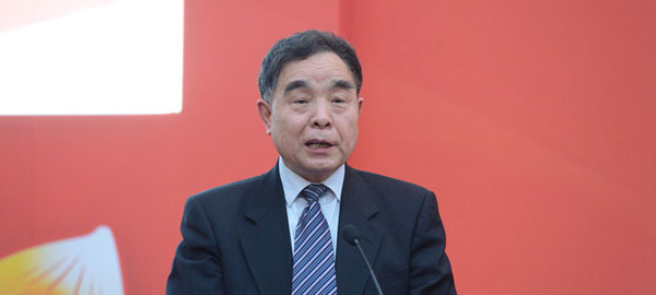 全國人大教科文衛(wèi)委員會主任委員、清華大學新聞出版學院院長柳斌杰致辭