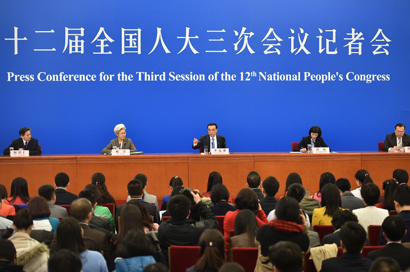 3月15日，國務院總理李克強在北京人民大會堂與中外記者見面，并回答記者提問。新華社記者 李然 攝