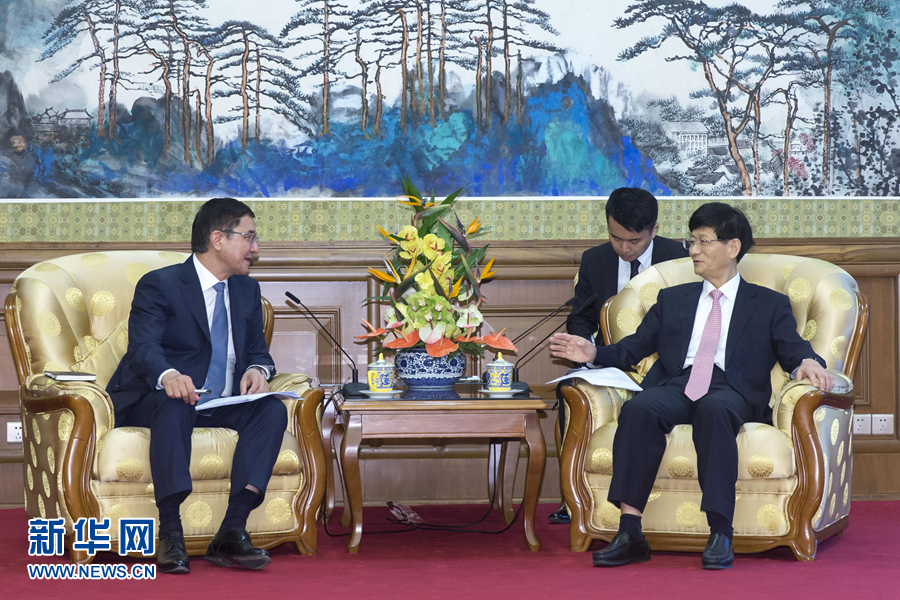 7月19日，中共中央政治局委員、中央政法委書(shū)記孟建柱在北京會(huì)見(jiàn)烏茲別克斯坦副總理庫(kù)奇卡羅夫。 新華社記者崔新鈺攝