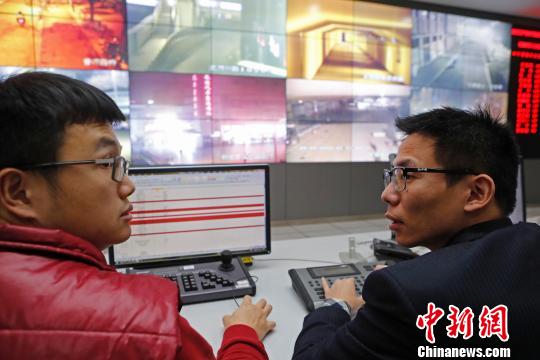 寒潮來襲上海加大對流浪、乞討等人員救助力度