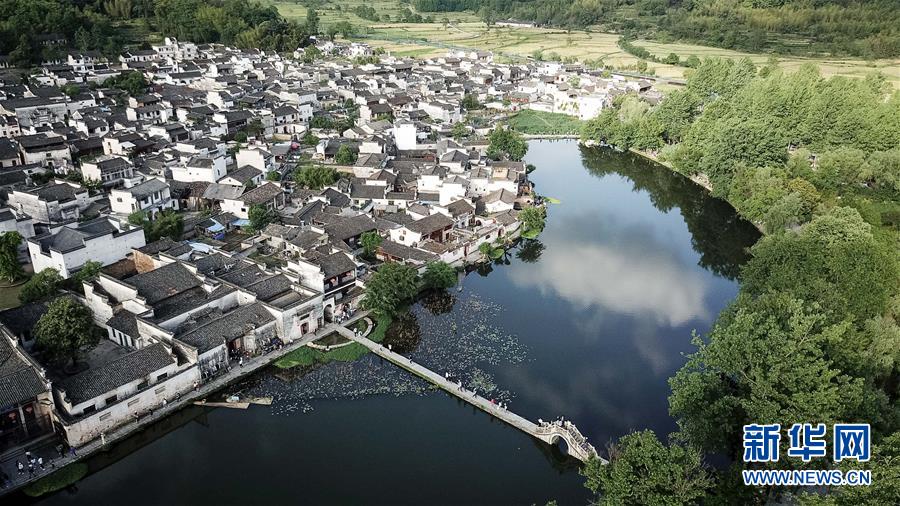 （新華全媒頭條·搶救古民居·圖文互動）（1）當(dāng)古民居遇上城鎮(zhèn)化，如何留住鄉(xiāng)愁？