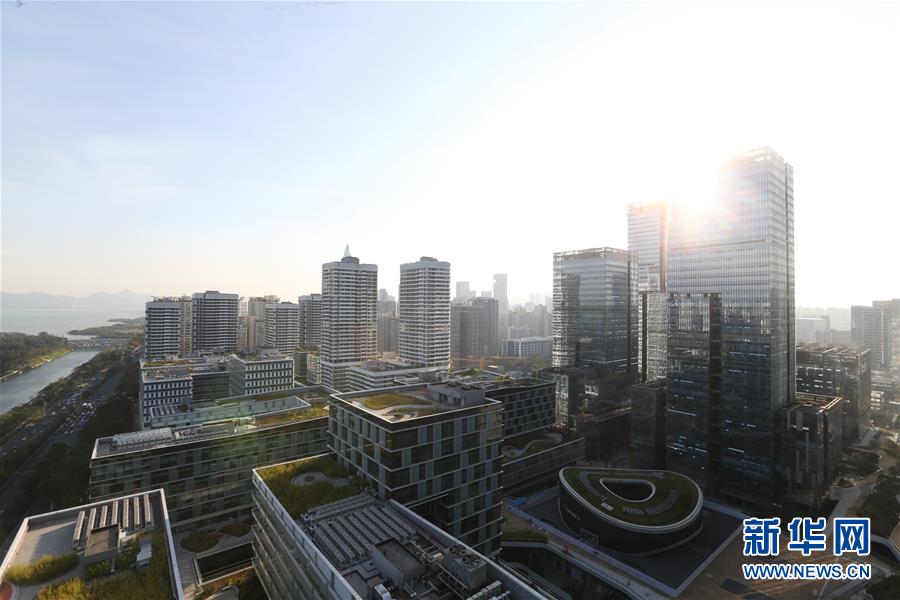 （在習(xí)近平新時(shí)代中國特色社會(huì)主義思想指引下·慶祝改革開放40周年·開放發(fā)展）（新華全媒頭條·圖文互動(dòng)）（4）開放中國：大門越開越大 道路越走越寬