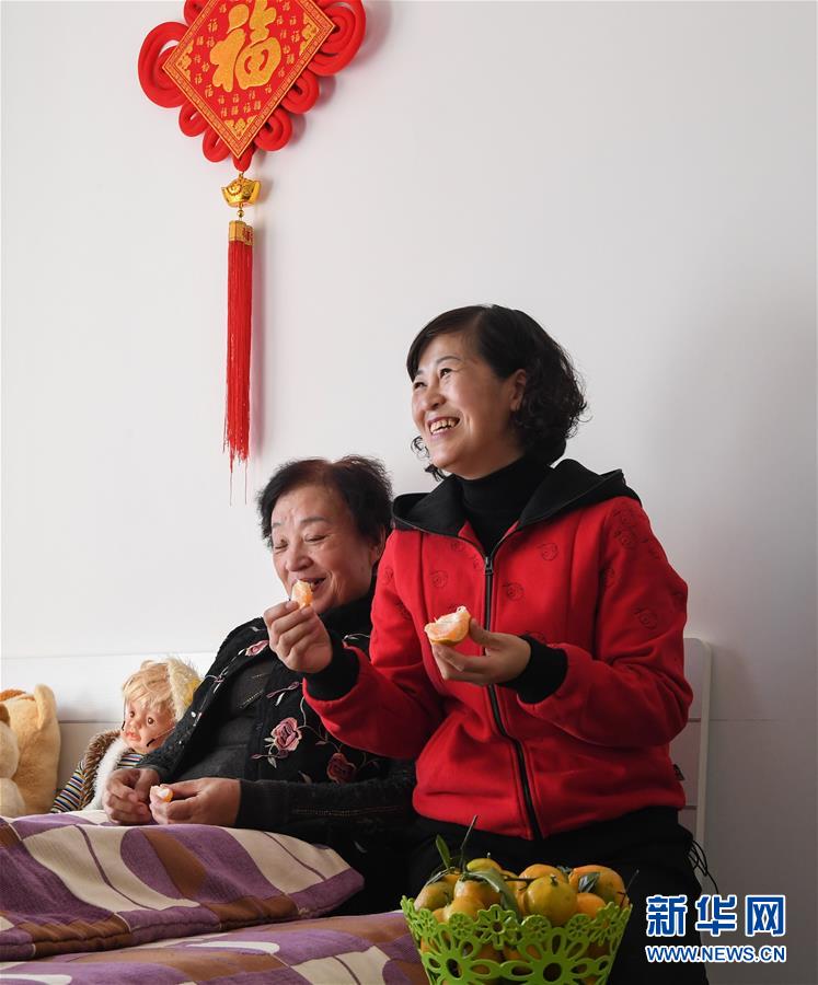 （新華全媒頭條·圖文互動）（3）“英雄之妻”，為愛堅守19年