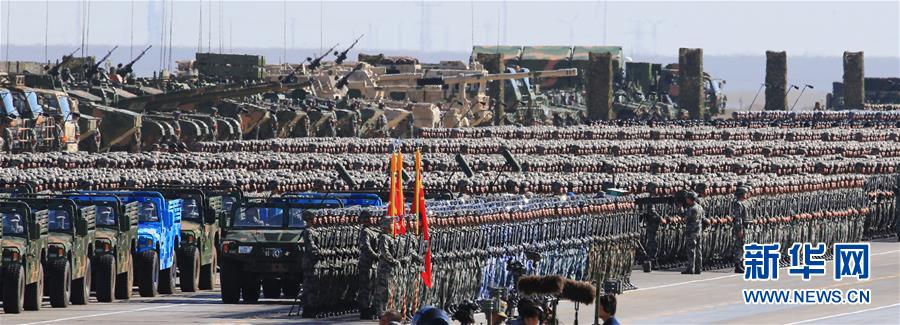 （新華全媒頭條·強(qiáng)軍思想引領(lǐng)新征程·圖文互動(dòng)）（7）那一刻，我們光榮接受檢閱