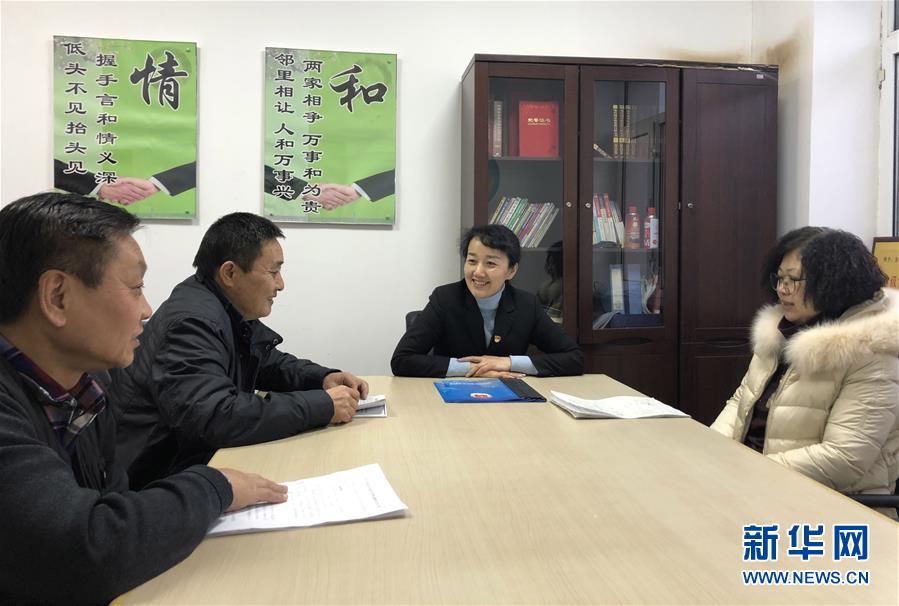（在習(xí)近平新時(shí)代中國特色社會主義思想指引下——新時(shí)代新作為新篇章·圖文互動）（4）歡樂的“精氣神兒”從哪來？——“東北小延安”用“文化密鑰”解鎖基層治理