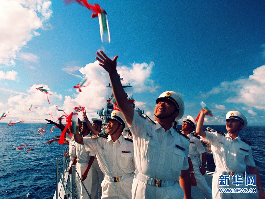 （新華全媒頭條·人民海軍70年·圖文互動(dòng)）（1）向海圖強(qiáng)春潮涌——黨中央、中央軍委和習(xí)主席關(guān)心人民海軍建設(shè)發(fā)展紀(jì)實(shí)
