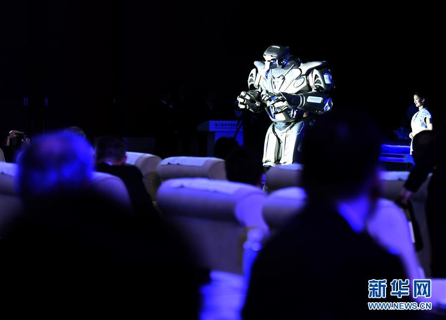 （新華全媒頭條·圖文互動）（1）擁抱智能新時代：世界智能大會釋放了哪些新信號？