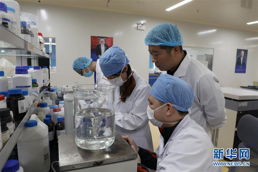 （在習近平新時代中國特色社會主義思想指引下——新時代新作為新篇章·圖文互動）（5）從種地到“種”高科技產業(yè)——“改革村”的新思維