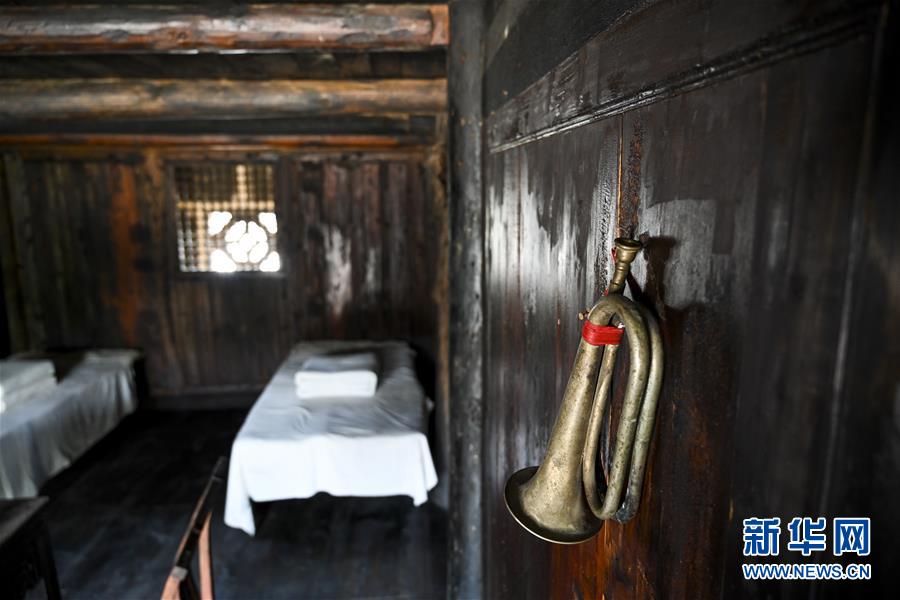 （壯麗70年·奮斗新時(shí)代——記者再走長征路·圖文互動）（4）手捧棉被憶紅軍：走了那么多年，我們都念他們的好