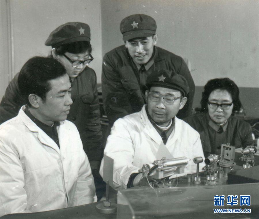 （愛國情 奮斗者·圖文互動(dòng)）（1）永不停轉(zhuǎn)的“陀螺”——追記中國工程院院士、國防科技大學(xué)教授高伯龍