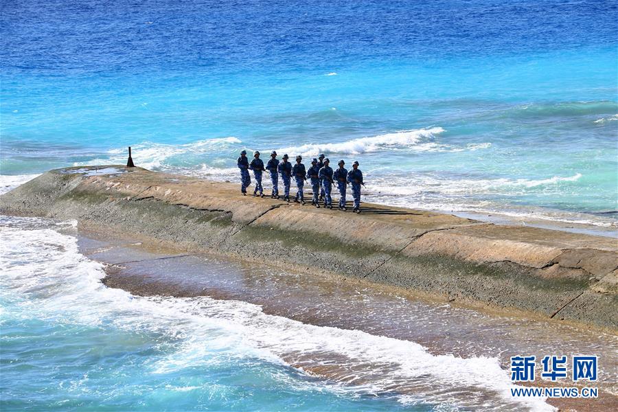 （新華全媒頭條·圖文互動）（10）沿著中國特色強軍之路闊步前進——黨中央、中央軍委領導推進國防和軍隊建設70年紀實