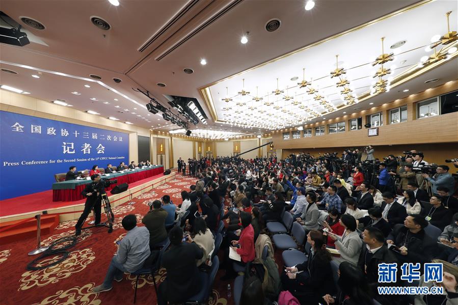 （兩會）（4）政協(xié)委員談優(yōu)化營商環(huán)境、促進民營經(jīng)濟高質(zhì)量發(fā)展