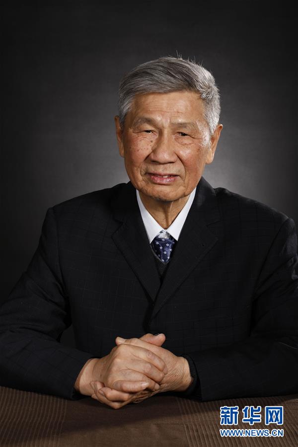 （今日關(guān)注·科技獎勵大會·圖文互動）（1）曾慶存：勇攀氣象科學之巔，他讓天氣預(yù)報越來越精準