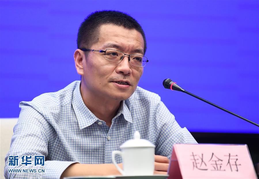 （聚焦疫情防控·圖文互動）（2）鐘南山、李蘭娟院士團隊從新冠肺炎患者糞便中分離出病毒