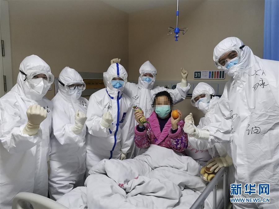 （在習(xí)近平新時(shí)代中國(guó)特色社會(huì)主義思想指引下——新時(shí)代新作為新篇章·習(xí)近平總書(shū)記關(guān)切事·圖文互動(dòng)）（10）不放松！——各地努力抓緊抓實(shí)抓細(xì)疫情防控
