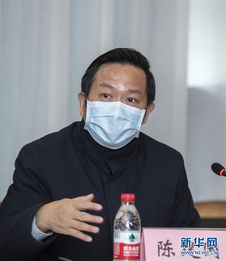 （聚焦疫情防控·圖文互動(dòng)）（2）急防控所急，沖鋒勇向前——華中科技大學(xué)以科研攻關(guān)推動(dòng)疫情防控救治觀察