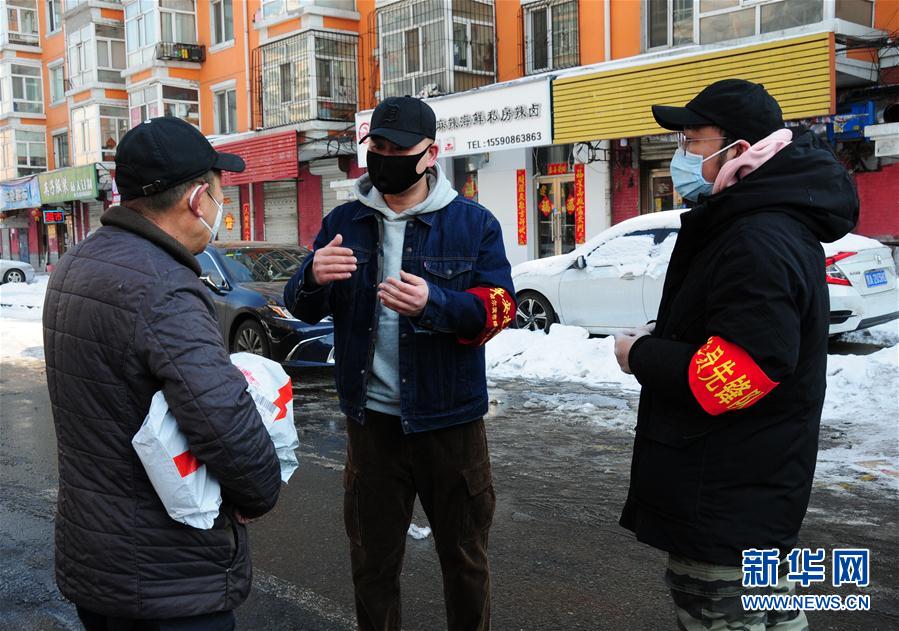 （聚焦疫情防控·圖文互動(dòng)）（5）不知你是誰，知你為了誰——社區(qū)戰(zhàn)“疫”志愿者群像