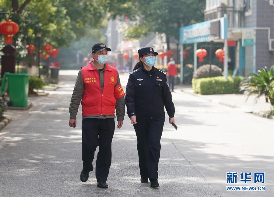 （新華全媒頭條）（4）在大考中交出合格答卷——習(xí)近平總書記湖北武漢考察為打贏湖北保衛(wèi)戰(zhàn)、武漢保衛(wèi)戰(zhàn)指明方向