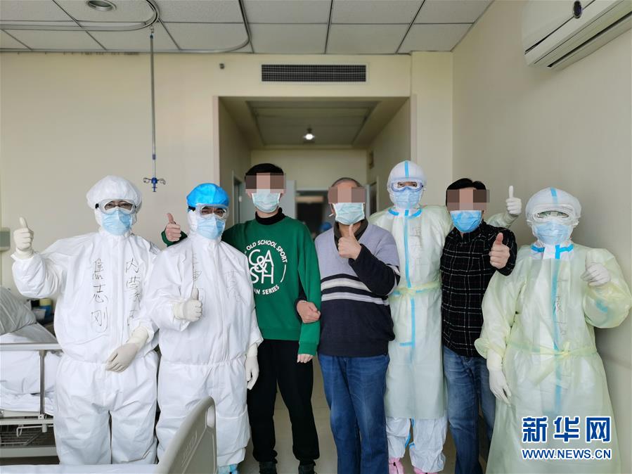 （聚焦疫情防控·圖文互動(dòng)）（2）重癥醫(yī)生王洪亮：“沖在前，守到底”