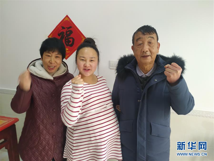 （一線抗疫群英譜·圖文互動(dòng)）（4）羅文浩：“女兒，你的名字里有溫暖，有榮光！”