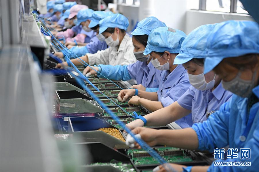 （新華全媒頭條·圖文互動）（7）春天，匯聚復蘇的力量——寫在2020年首季中國經(jīng)濟收官之際