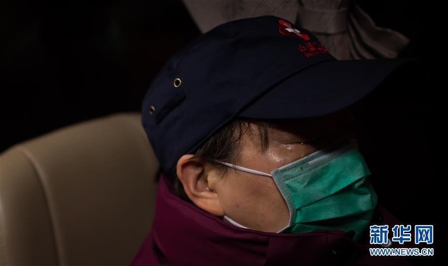（新華全媒頭條·習(xí)近平致敬的戰(zhàn)“疫”英雄·武漢人民篇·圖文互動(dòng)）（11）壯哉，大武漢——獻(xiàn)給英雄的武漢人民