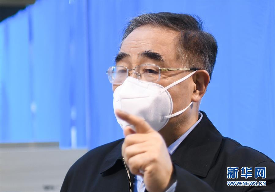（聚焦疫情防控·圖文互動）（7）分秒必爭！一切為了治病救人——中國抗疫生命至上的生動實(shí)踐