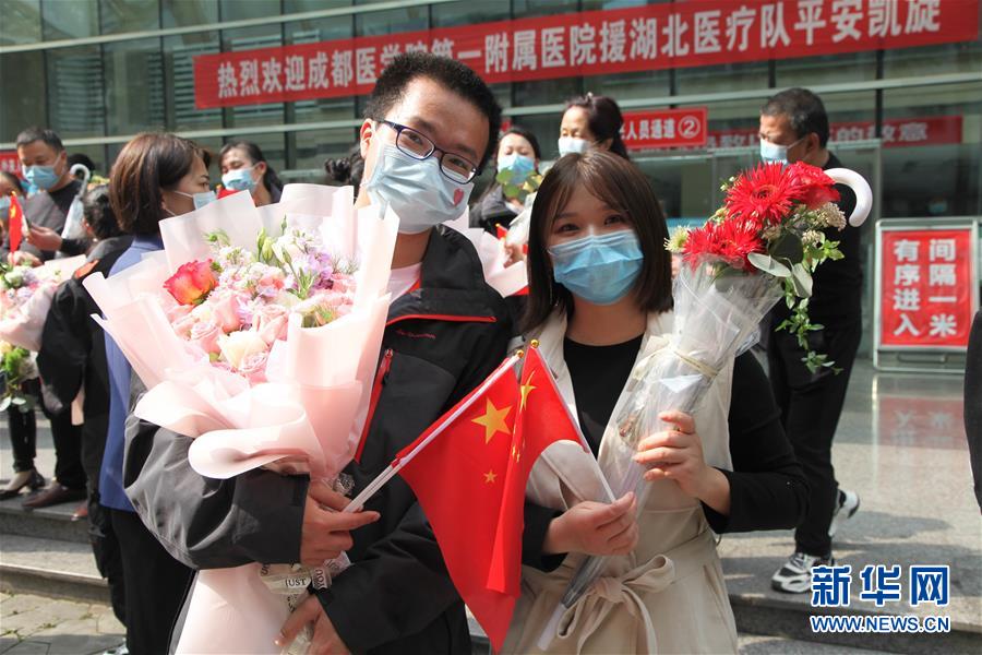 （新華全媒頭條·圖文互動）（11）“我看不見你的樣子，但我知道你是誰”——寫在國際護士節(jié)來臨之際