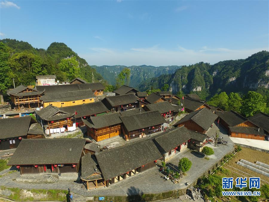 （新華全媒頭條·圖文互動）（6）初夏，循著總書記的腳步探訪產(chǎn)業(yè)扶貧新事