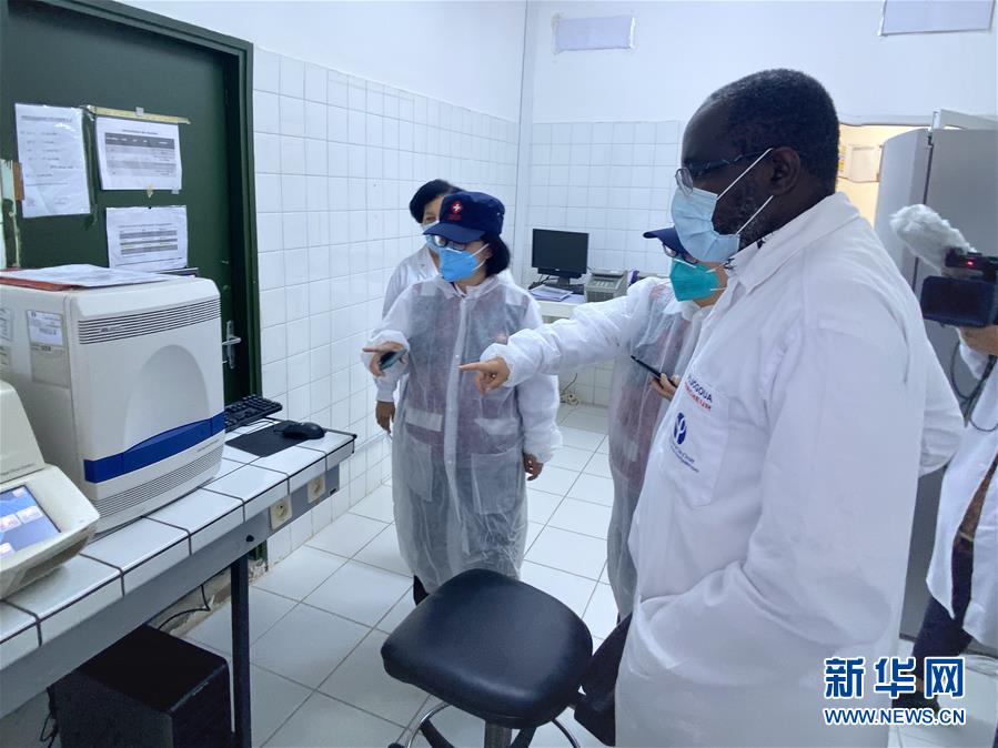 （新華全媒頭條·圖文互動）（13）“始終把人民群眾生命安全和身體健康放在第一位”——中國抗疫彰顯“生命至上、人民至上”理念