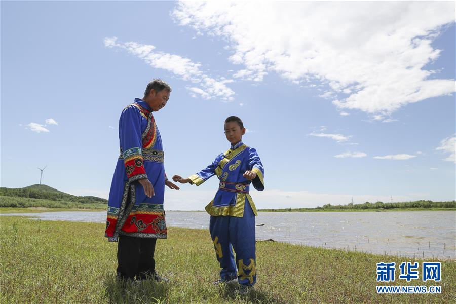 （熱點(diǎn)鮮報(bào)·走向我們的小康生活·圖文互動(dòng)）（3）你沒(méi)聽(tīng)過(guò)的伊瑪堪——“北大倉(cāng)”里話小康之三