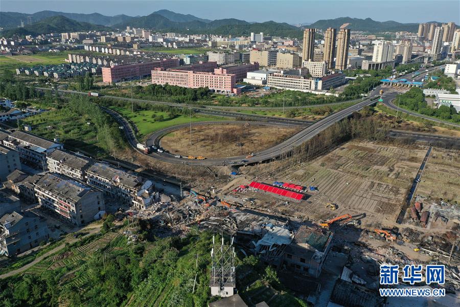 （社會(huì)）（1）國務(wù)院安委會(huì)決定對浙江溫嶺槽罐車爆炸事故查處實(shí)行掛牌督辦
