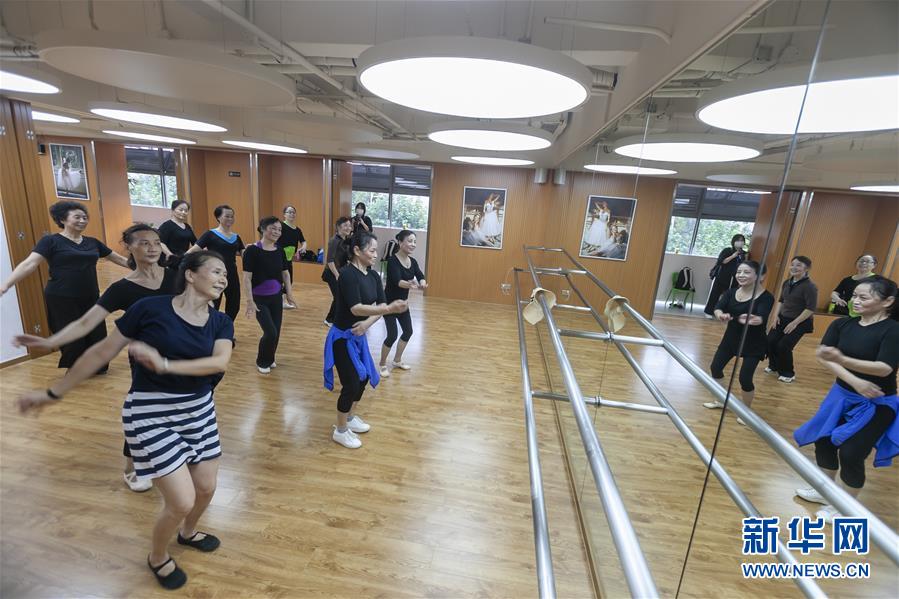 （新華全媒頭條·走向我們的小康生活·圖文互動(dòng)）（9）城市，讓人民生活更美好