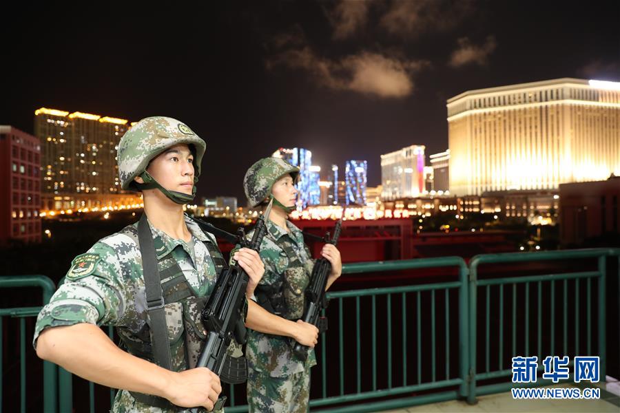 （在習(xí)近平強(qiáng)軍思想指引下·我們在戰(zhàn)位報告·圖文互動）（1）駐澳門部隊：濠江之畔，最可愛的人