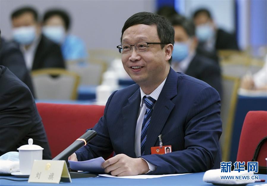 （新華全媒頭條·圖文互動）（4）從人民中汲取磅礴力量——習(xí)近平總書記同出席2020年全國兩會人大代表、政協(xié)委員共商國是紀(jì)實