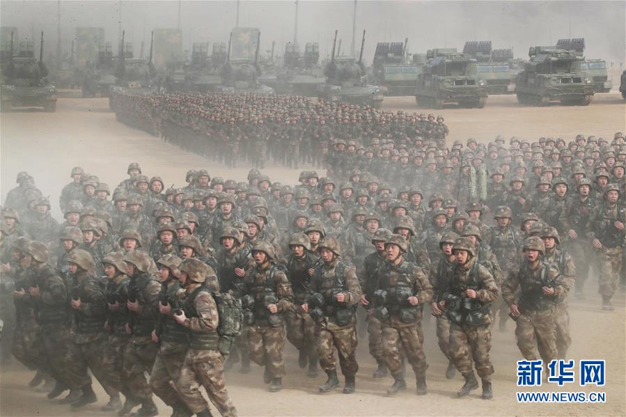 （新華全媒頭條·圖文互動）（4）沿著中國特色強(qiáng)軍之路闊步前進(jìn)——黨中央、中央軍委領(lǐng)導(dǎo)推進(jìn)國防和軍隊建設(shè)70年紀(jì)實(shí)