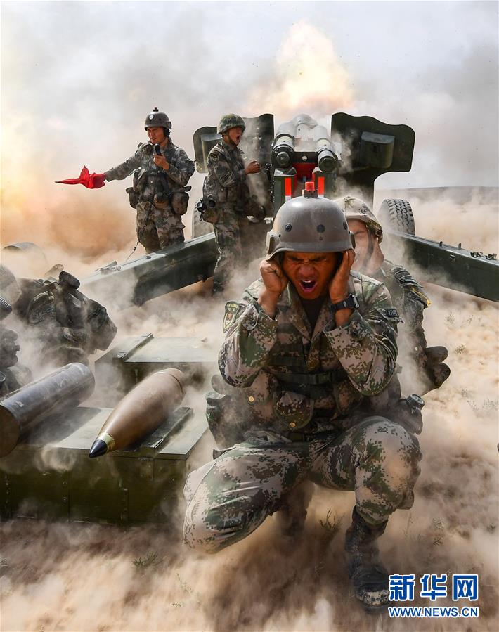 （新華全媒頭條·圖文互動）（9）沿著中國特色強(qiáng)軍之路闊步前進(jìn)——黨中央、中央軍委領(lǐng)導(dǎo)推進(jìn)國防和軍隊建設(shè)70年紀(jì)實(shí)