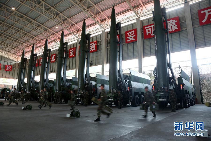 （新華全媒頭條·圖文互動）（11）沿著中國特色強(qiáng)軍之路闊步前進(jìn)——黨中央、中央軍委領(lǐng)導(dǎo)推進(jìn)國防和軍隊建設(shè)70年紀(jì)實(shí)
