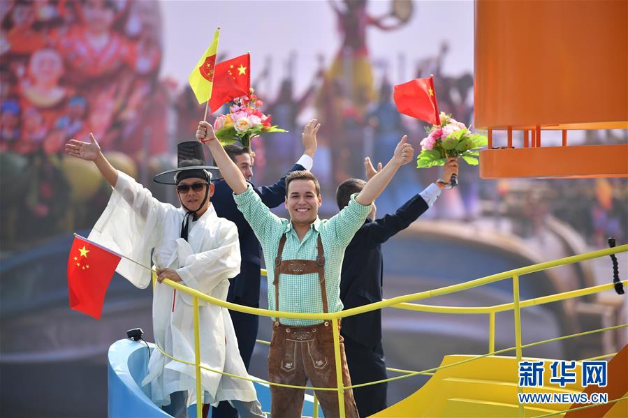 （國(guó)慶70周年·慶祝大會(huì)）慶祝中華人民共和國(guó)成立70周年大會(huì)在京隆重舉行