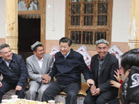 習近平新疆考察紀實:民族團結(jié)是發(fā)展進步的基石