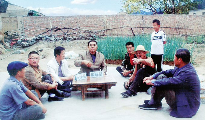 調(diào)解“家長(zhǎng)里短，雞毛蒜皮”的小事情是李培斌從事的大事業(yè)