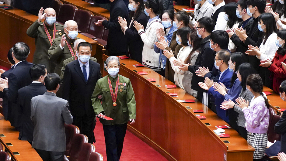 大會前，志愿軍老同志入場
