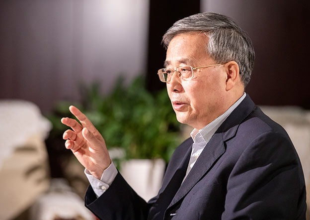 爭取三年以后，銀行業(yè)對民營企業(yè)的貸款占新增公司類貸款的比例不低于50%